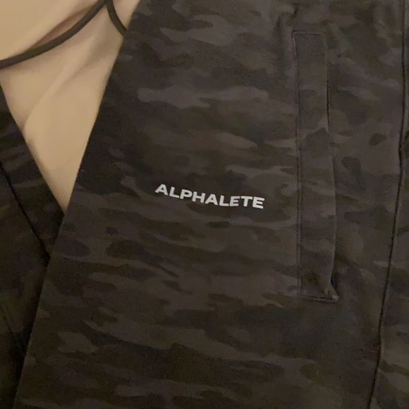 Alphalete Washed Core Jogger - Picture 6 of 12